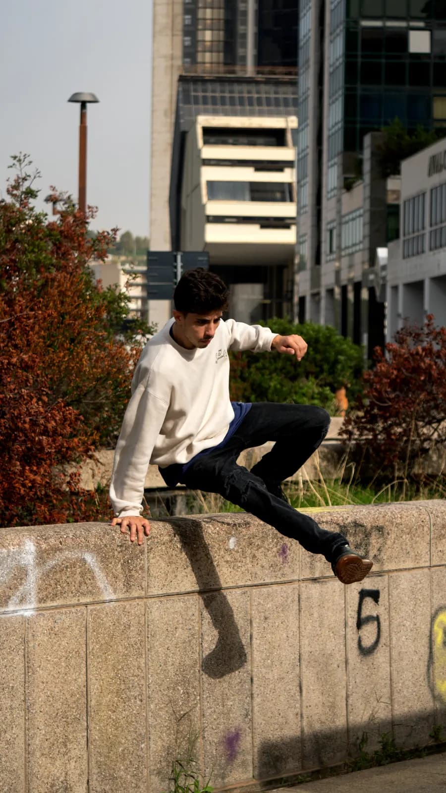 Parkour in ambiente urbano al Centro Direzionale di Napoli
